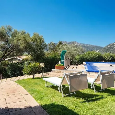 Villetta Nibbaru -natura E Piscina Condivisa- Holiday home